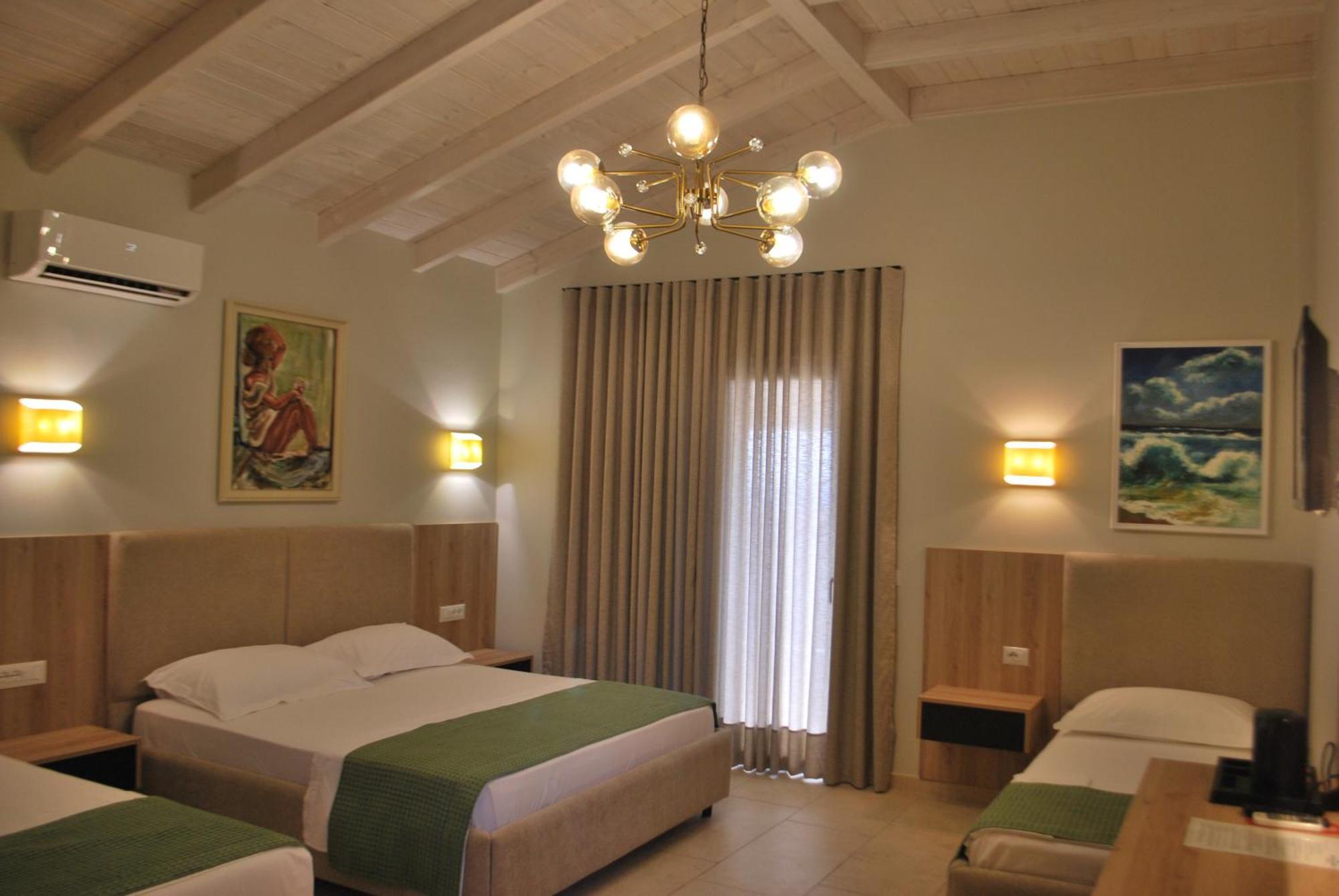 Sofo Hotel Dhërmi Buitenkant foto