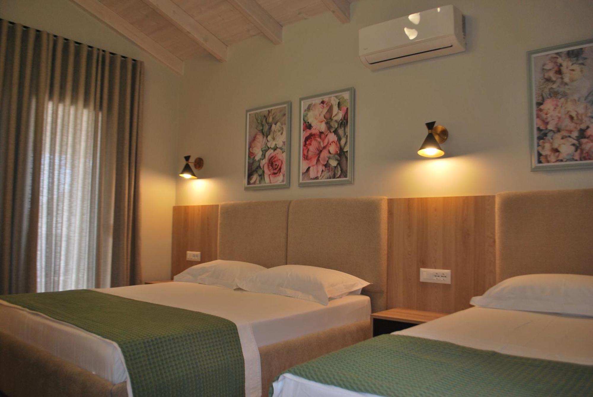 Sofo Hotel Dhërmi Buitenkant foto